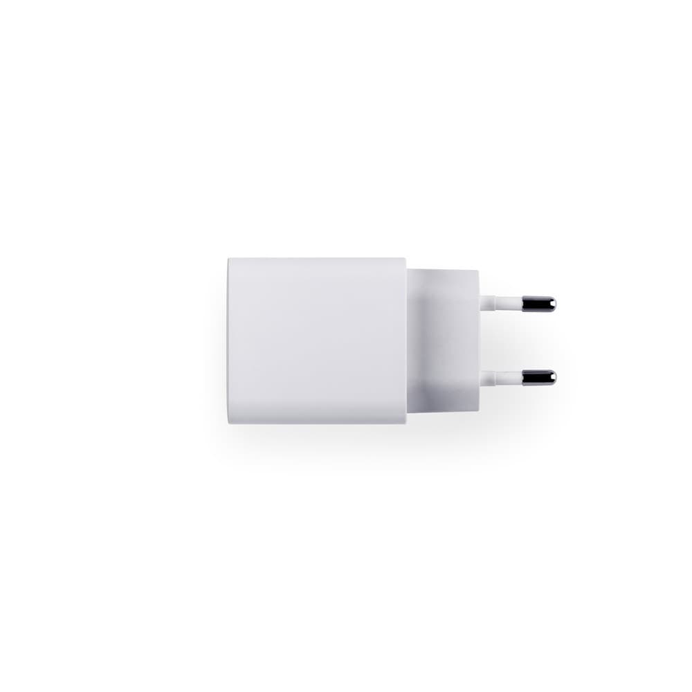 WEGENER. Adattatore di corrente con porta USB-A 18W e porta USB-C 20W in ABS riciclato (100% rABS) - vista 2