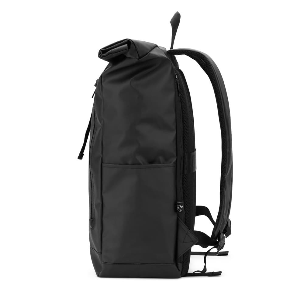 OSASCO BPACK. Zaino con parte superiore arrotolabile e sistema di cerniera che consente di arrotolare la parte superiore per adattarla al volume dello zaino, realizzato in poliestere riciclato 600D - vista 5
